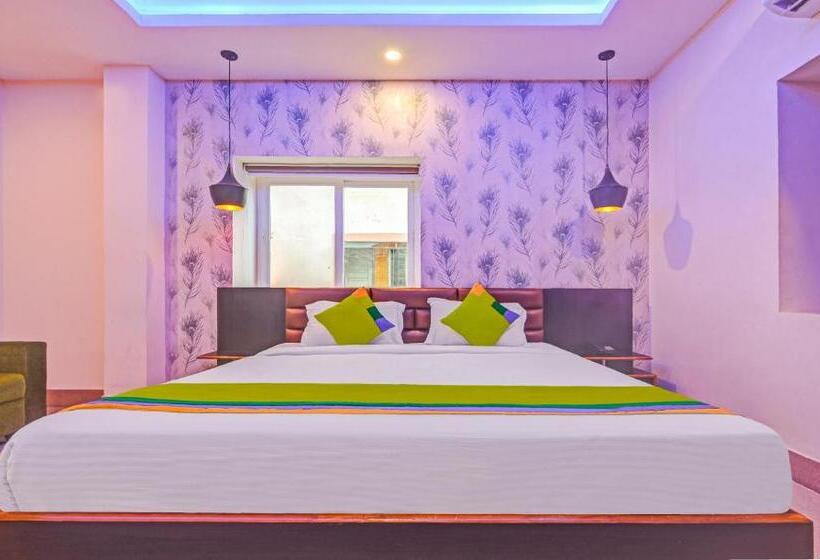 Quarto Deluxe, Treebo The Bollywood