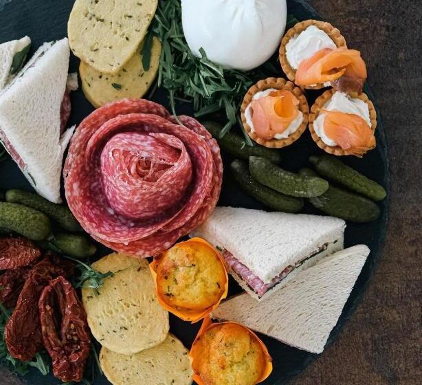 家庭间, Kairos Resort & Spa