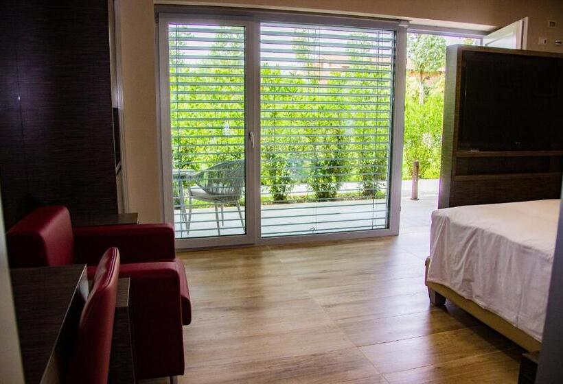 直达温泉标准间, Kairos Resort & Spa