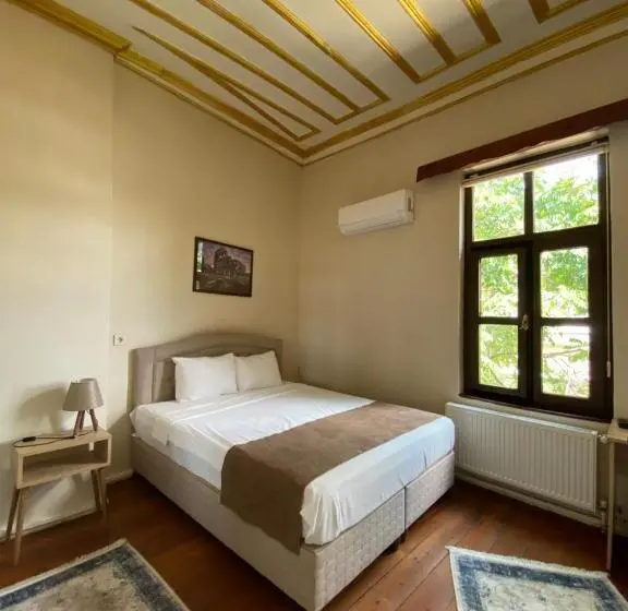 Habitació Triple Clàssica, Oasis Edirne
