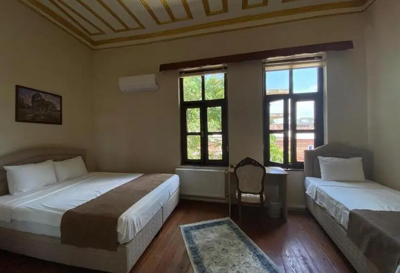 Habitació Triple Clàssica, Oasis Edirne