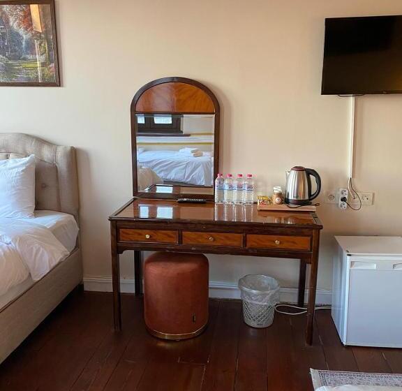 家庭间, Oasis Hotel Edirne