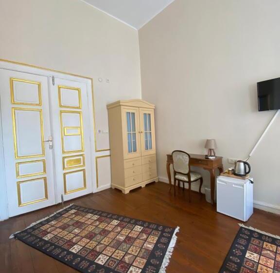 家庭间, Oasis Hotel Edirne