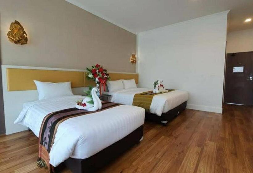 اتاق لوکس, Swan Lake Hotel Sattahip