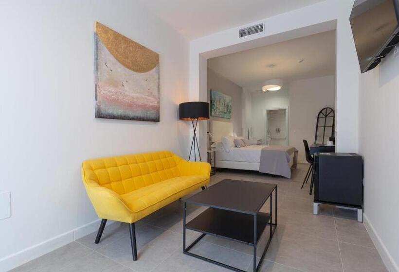 Полулюкс, The Old Town Boutique Hotel   Adults Only