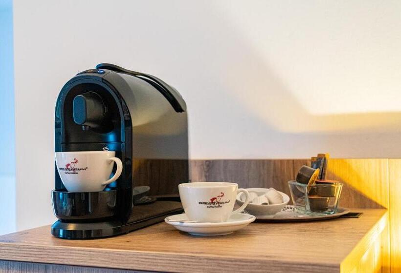 标准间带阳台, Berghotel & Chalets Adersberg