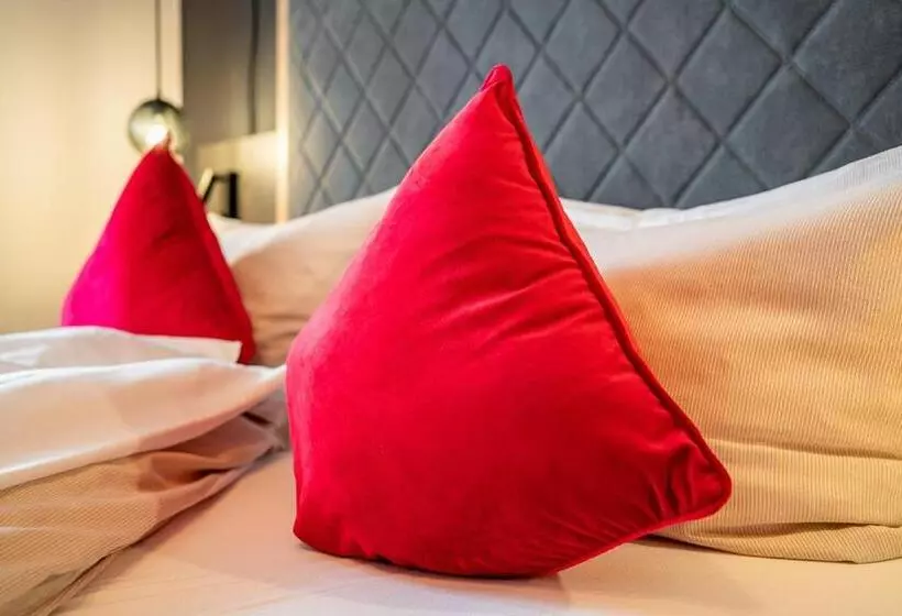 اتاق لوکس با بالکن, Berghotel & Chalets Adersberg