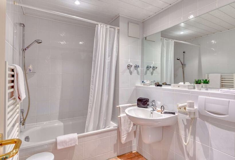 패밀리 룸, Alt Vellern