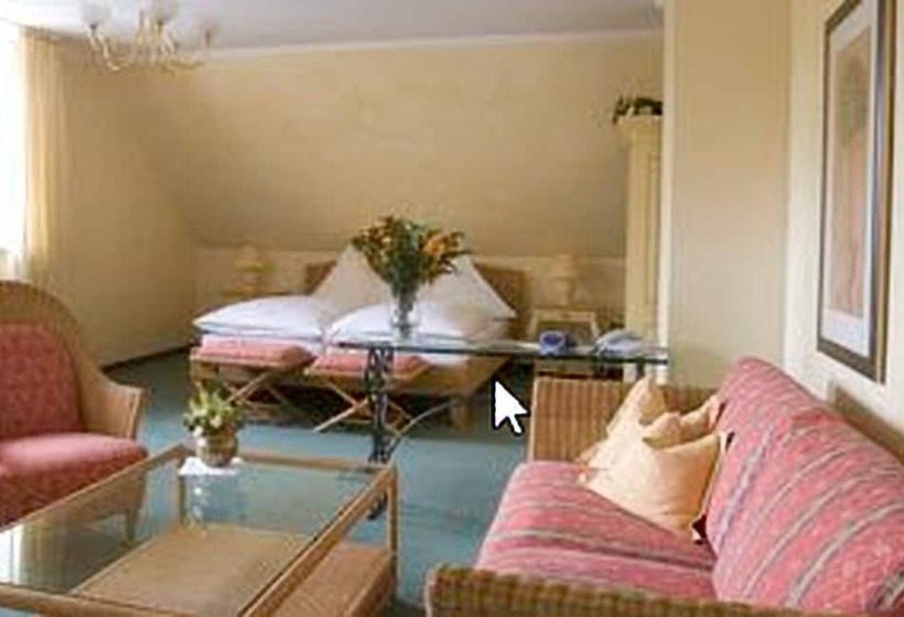 패밀리 룸, Alt Vellern