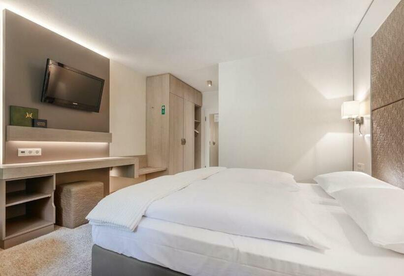 Номер Комфорт, Landhotel Bellevue