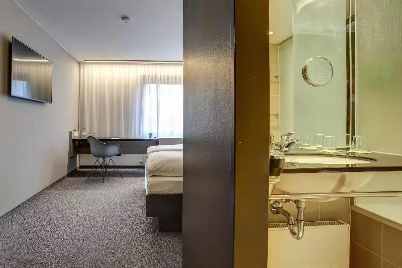 スタンダードルーム, Centro Park Hotel Stuttgart, Trademark Collection By Wyndham