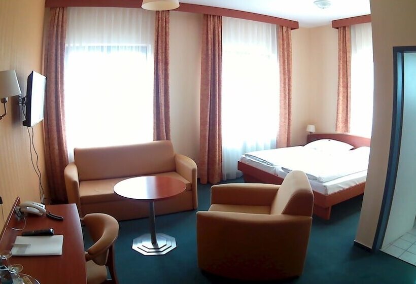 舒适三人间, Christinenhof Garni   Bed & Breakfast