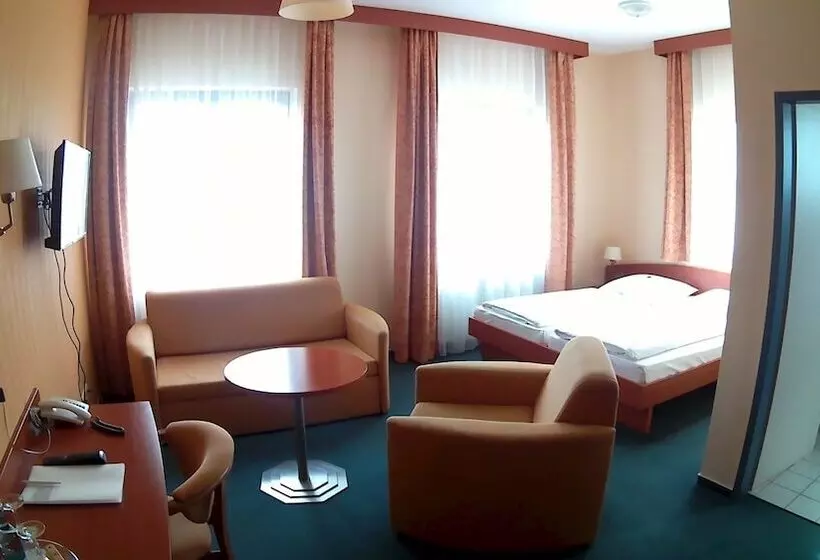 コンフォートトリプルルーム, Christinenhof Garni   Bed & Breakfast