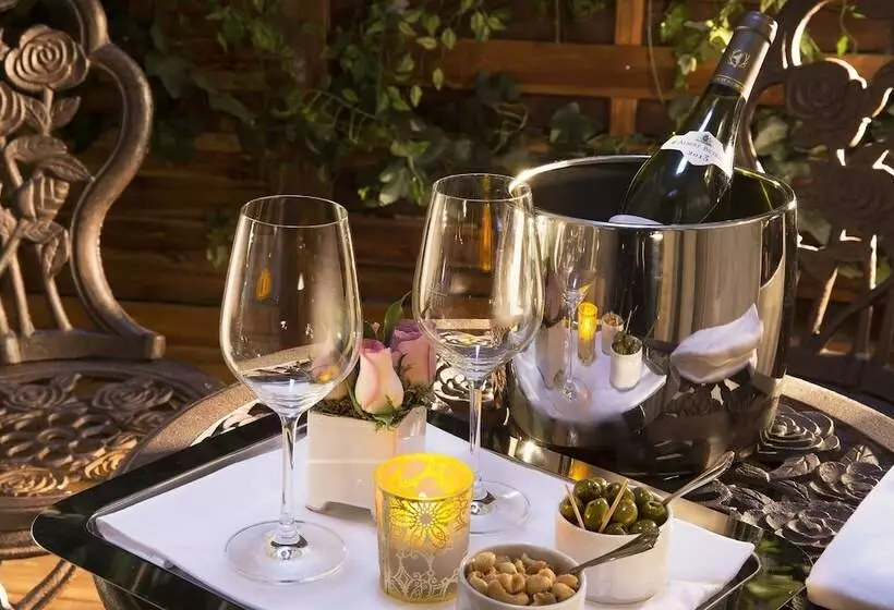 اتاق سوپریور با بالکن, Hôtel Da Vinci & Spa