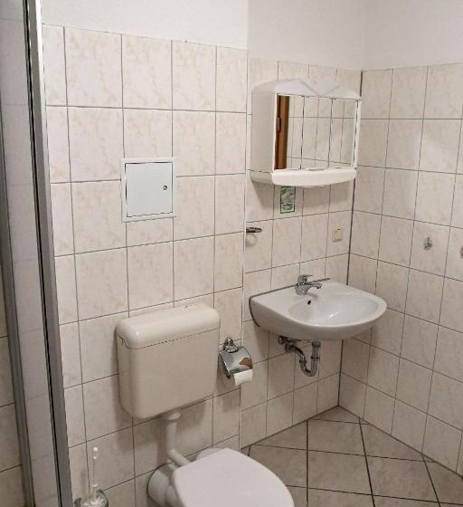 شقة غرفة واحدة, Garni Goldene Henne