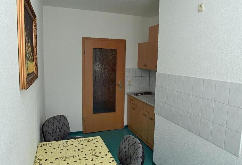 شقة غرفة واحدة, Garni Goldene Henne