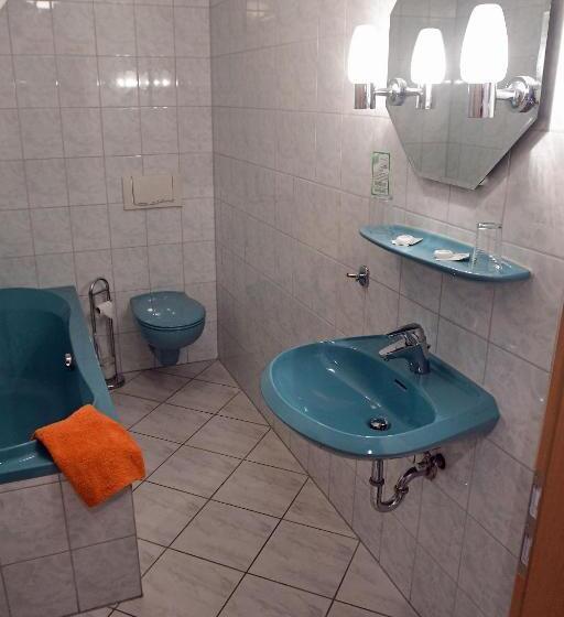 غرفة سوبيريور, Garni Goldene Henne