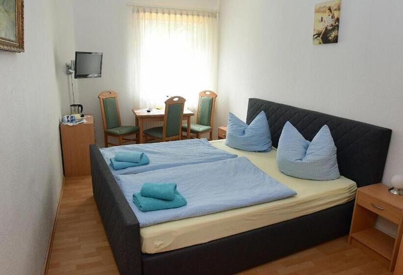 패밀리 스위트, Garni Goldene Henne