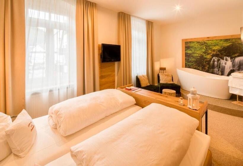 סוויטת ג'וניור, Hartl's Lindenmühle