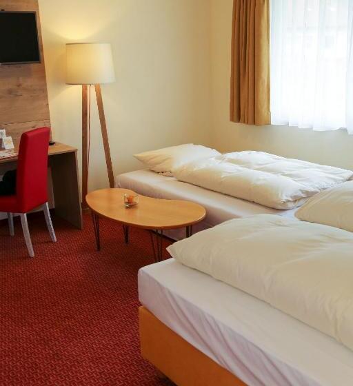 غرفة عائلية, Hirsch