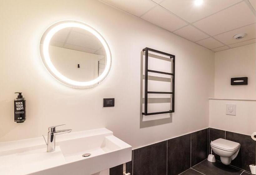 Номер Superior с Балконом, Ibis Roquebrune Cap Martin Menton