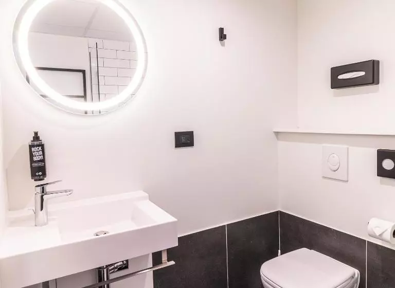 اتاق استاندارد, Ibis Roquebrune Cap Martin Menton