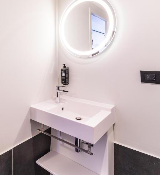 חדר סטנדרט, Ibis Roquebrune Cap Martin Menton