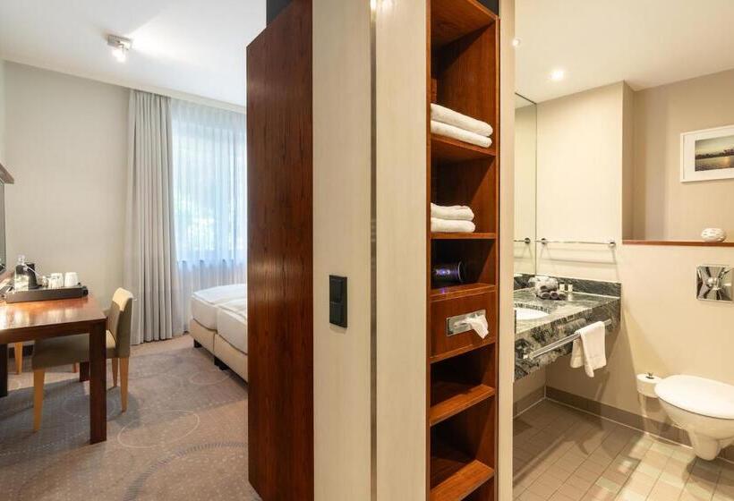 Номер Economy, Kaliebe