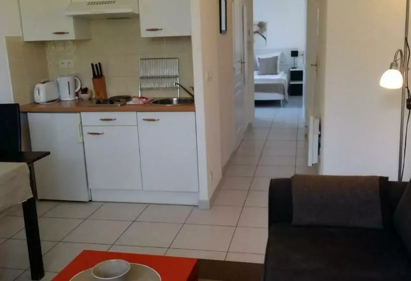Huoneisto 1 Makuuhuone, Kimi Résidence