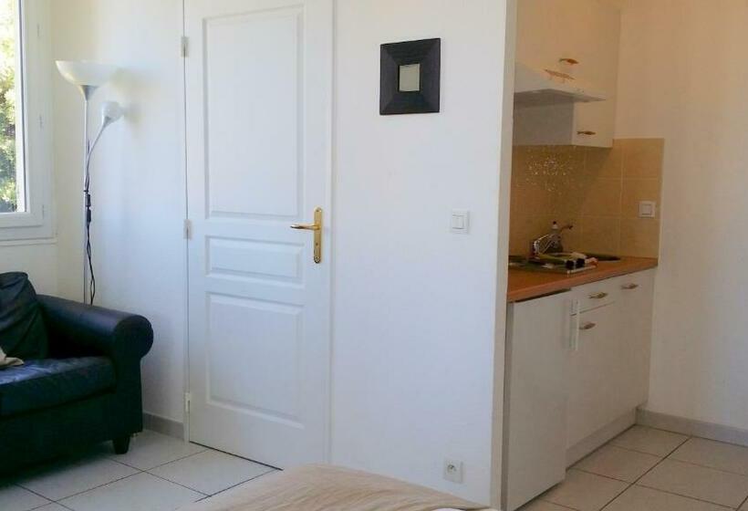 スタンダードスタジオ, Kimi Résidence