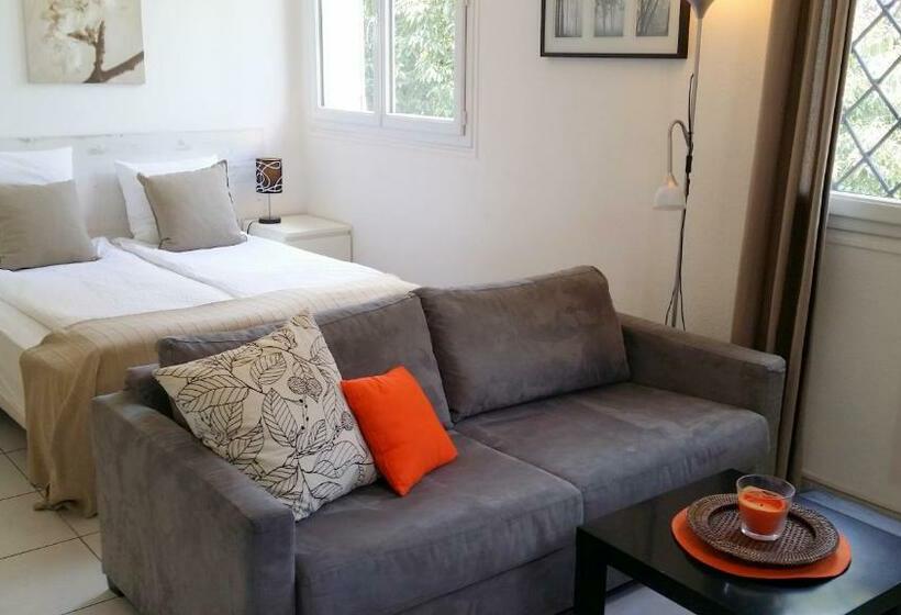 スタンダードスタジオ, Kimi Résidence