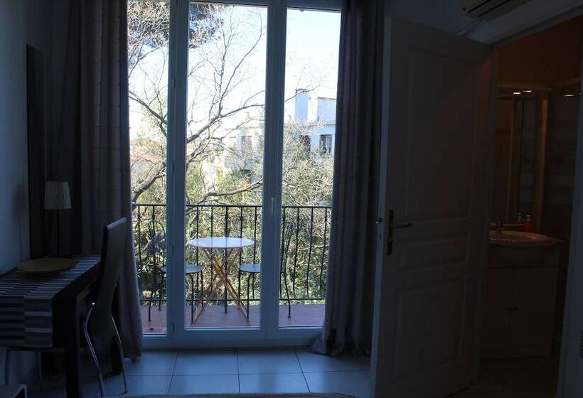 スタンダードスタジオ, Kimi Résidence