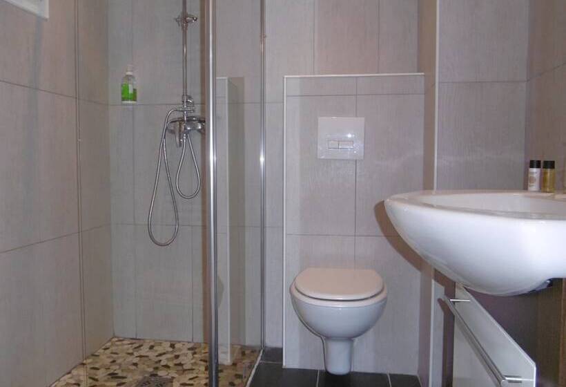 Семейный Номер Вид на Море, La Flore