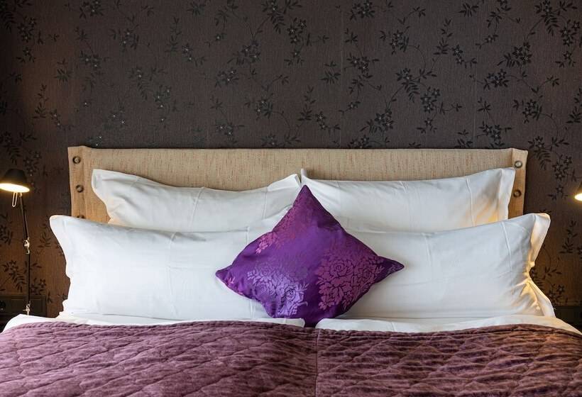 Standard Studio Double Bed, La Mansion Vi Vadi