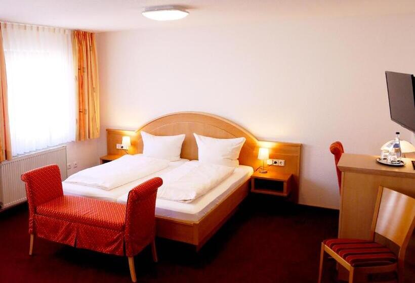 Четырехместный Номер Стандарт, Landgasthof Blume