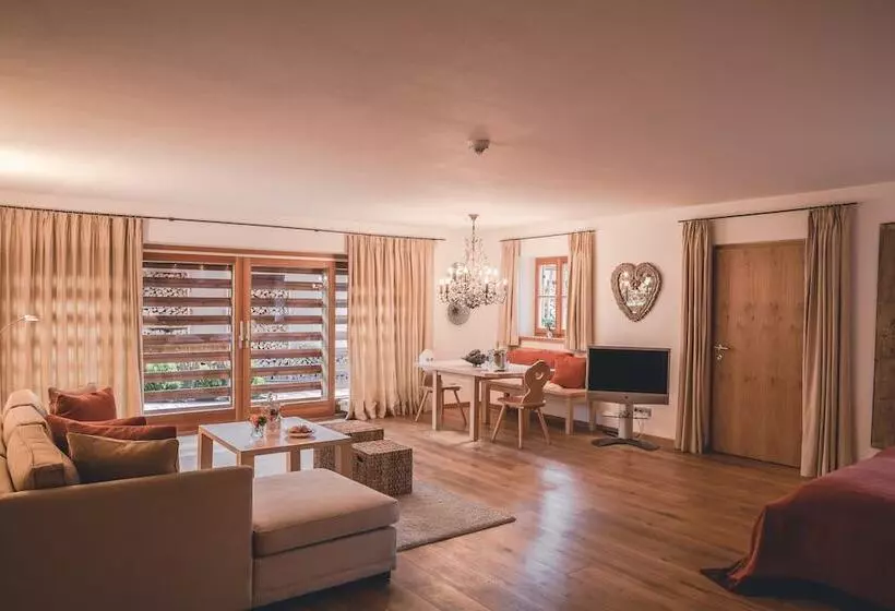 クラシックスイート, Parkhotel Egerner Höfe