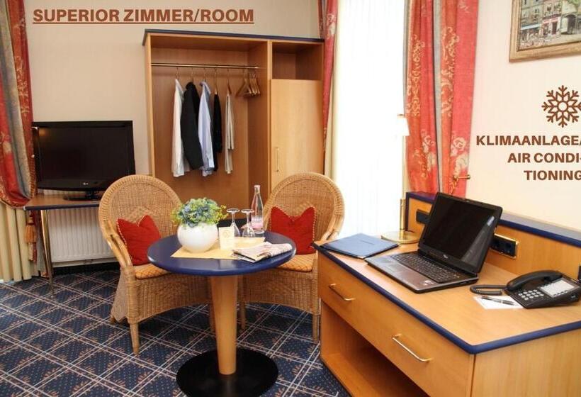 اتاق سوپریور, Zur Post