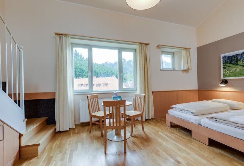 スタンダード4人部屋, Jufa Hotel Veitsch