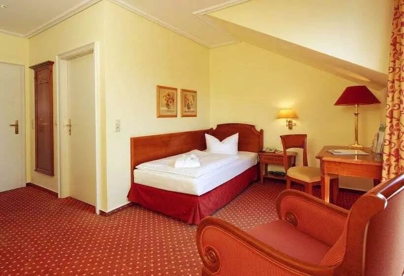 スタンダードシングルルーム, Parkhotel Am Glienberg By Np