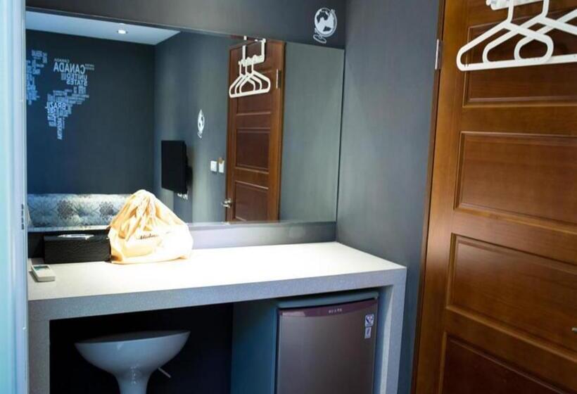 חדר סטנדרט, 羅東夜市繽紛世界