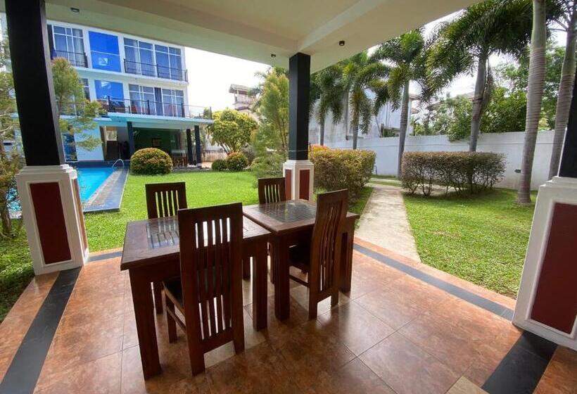 带2个卧室的公寓, Christima Residence