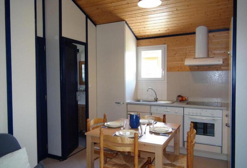 בקתת חדר, Village Loisirs De Goule