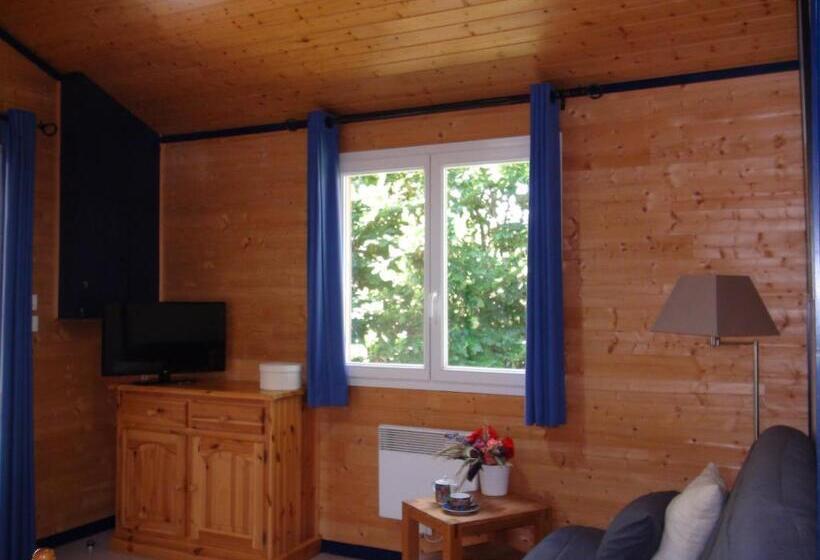 בקתת חדר, Village Loisirs De Goule