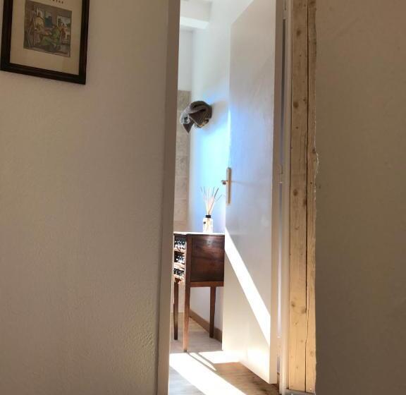 دوبلکس یک ‌خوابه, Hôtel Particulier Des Lumières