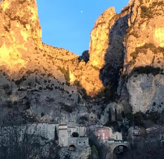 آپارتمان 1 خوابه با چشم‌انداز باغ, Hôtel Particulier Des Lumières