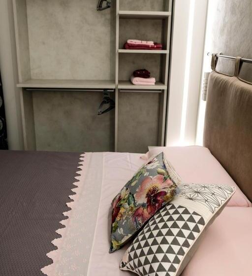 اتاق استاندارد با بالکن, Alghero Vitalba