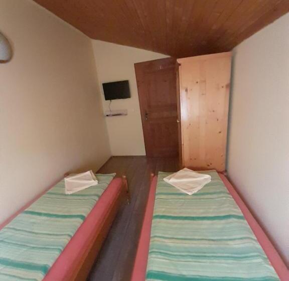 اتاق عادی, Guest House Lorian