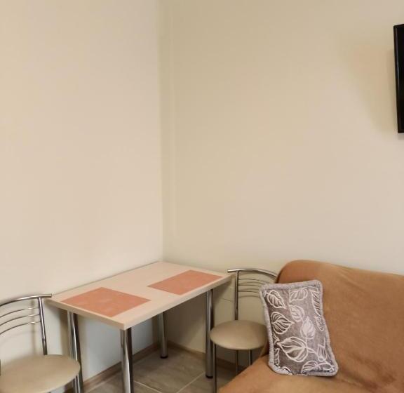 סטודיו דלוקס, Sadyba Margaryta