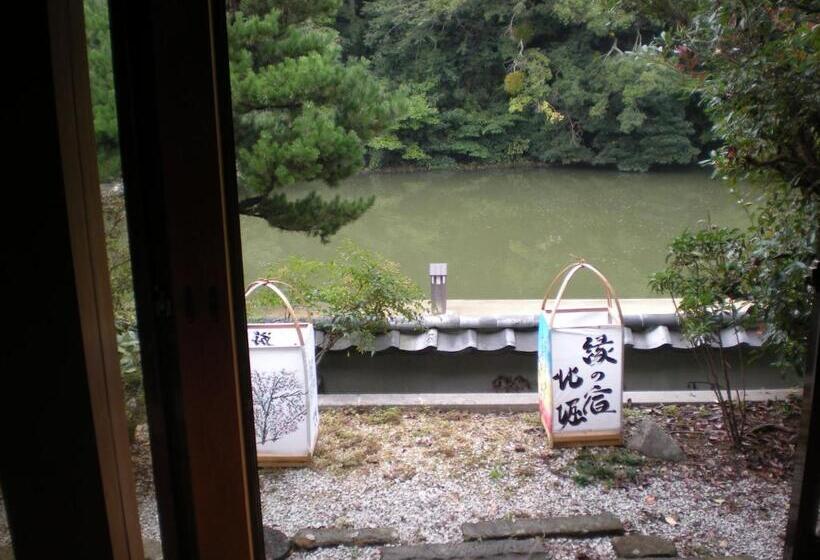 3间卧室的房子, 縁の宿 北堀