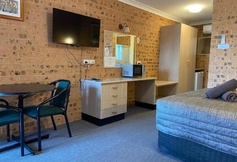 Номер Стандарт, Aberdeen Motel